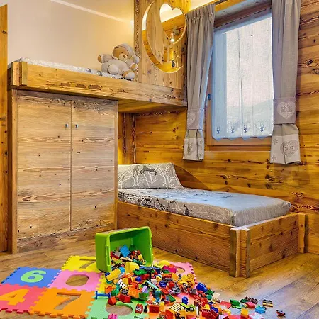 Lorella Apartmanhotel