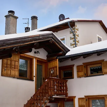 Lorella Apartmanhotel *